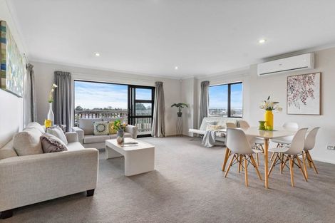 Photo of property in 173 Keri Vista Rise, Papakura, 2110