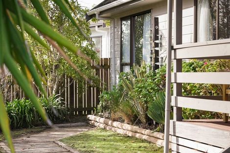 Photo of property in 23 Rosewood Place, Paraparaumu, 5032