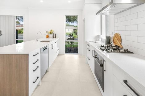 Photo of property in 15u2 Glen Lynne Avenue, Queenwood, Hamilton, 3210