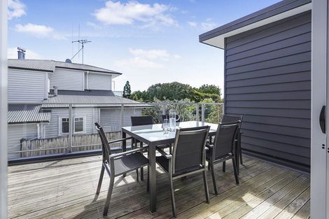 Photo of property in 6u2 Dyer Street, Whitiora, Hamilton, 3200