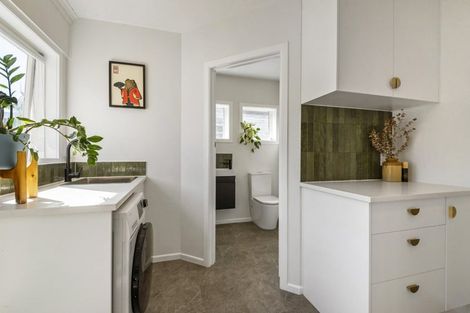 Photo of property in 3 Council Terrace, Northcote Point, Auckland, 0627