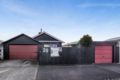 Photo of property in 39 Victoria Street, Hawera, 4610