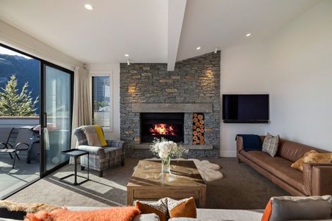 Photo of property in 10a Belfast Terrace, Queenstown, 9300