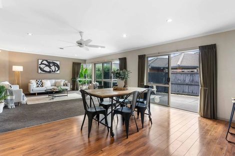 Photo of property in 32 Popata Close, Papamoa Beach, Papamoa, 3118
