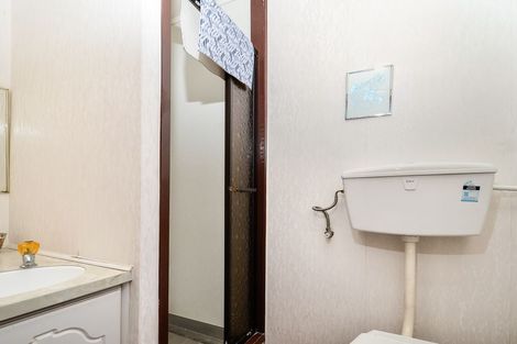 Photo of property in 2/25 Ciprian Place, Henderson, Auckland, 0612