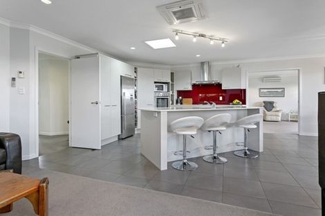 Photo of property in 33 Norfolk Drive, Cambridge, 3434