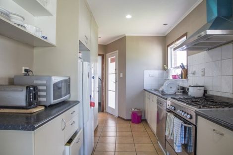 Photo of property in 7 Locket Road, Glenfield, Auckland, 0629