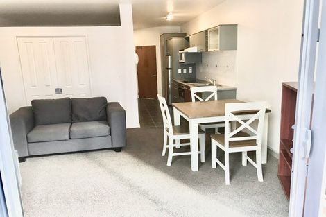 Photo of property in Atrium Towers, 6e/154 The Terrace, Wellington Central, Wellington, 6011