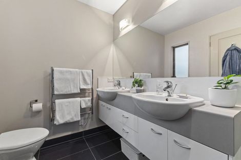 Photo of property in 17 Marsack Crescent, Halswell, Christchurch, 8025