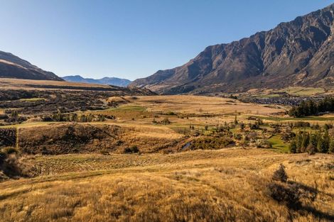 Photo of property in 4 Fairway Drive, Jacks Point, Queenstown, 9371