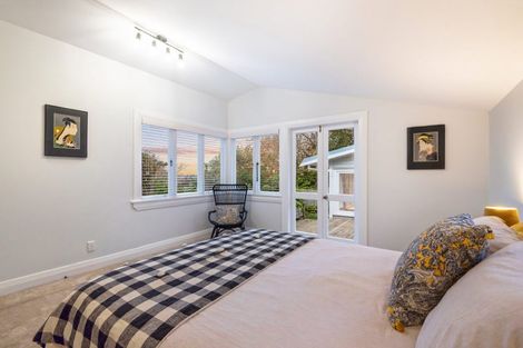 Photo of property in 12 Glade Place, Birkenhead, Auckland, 0626