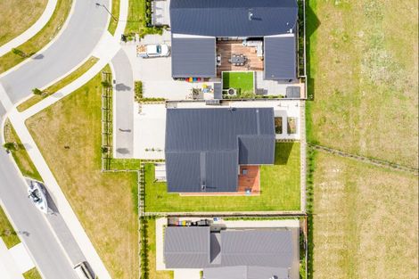 Photo of property in 2 Glen Dene Crescent, Wanaka, 9305