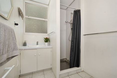 Photo of property in 1/4 Tahara Crescent, Mount Maunganui, 3116