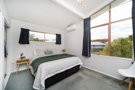 Photo of property in 32 Shelton Place, Feilding, 4702