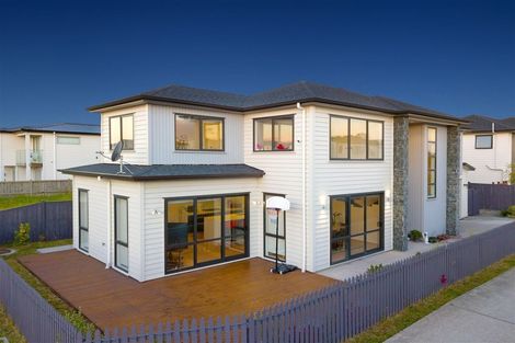 Photo of property in 1 Toanui Road, Hobsonville, Auckland, 0616