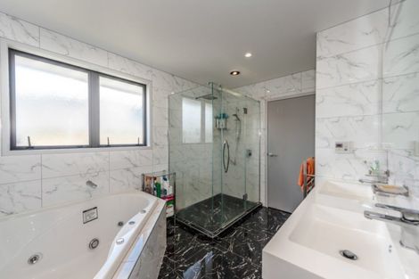 Photo of property in 35 Heathfield Avenue, Huntington, Hamilton, 3210