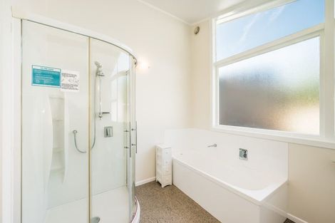 Photo of property in 83 Martin Road, Paraparaumu Beach, Paraparaumu, 5032