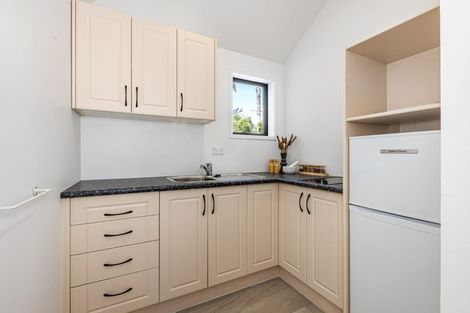 Photo of property in 18 Excelsior Way, Omaha, 0986