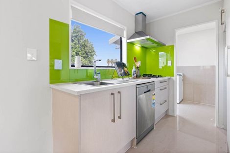 Photo of property in 100a Shifnal Drive, Randwick Park, Auckland, 2105