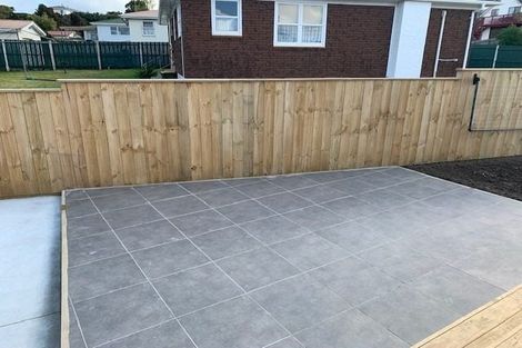 Photo of property in 2 Justin Place, Te Atatu Peninsula, Auckland, 0610