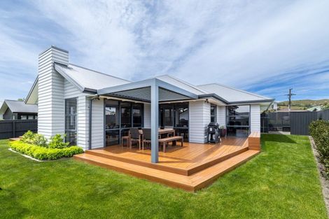 Photo of property in 45a Arataki Road, Havelock North, 4130