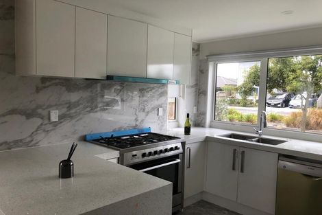 Photo of property in 13 Takahe Avenue, Takanini, 2112