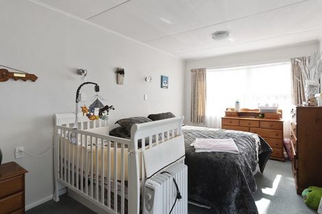 Photo of property in 5 Harlech Street, Levin, 5510