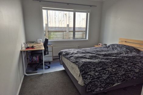 Photo of property in 18 Schooner Drive, Whitby, Porirua, 5024