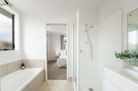 Photo of property in 22 Kayes Road, Pukekohe, 2120