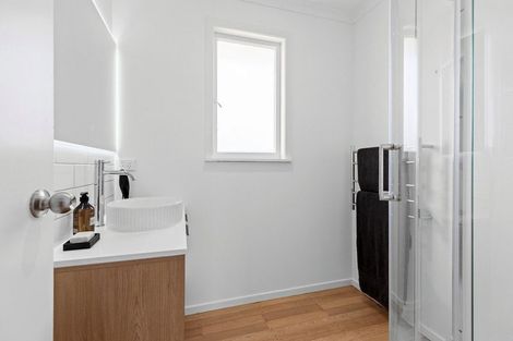 Photo of property in 8 Henderson Crescent, Parkvale, Tauranga, 3112