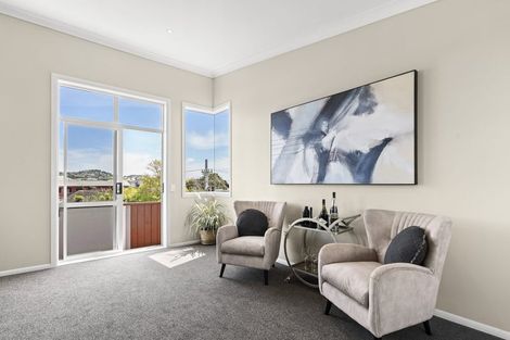 Photo of property in 9 Calvert Road, Moturoa, New Plymouth, 4310