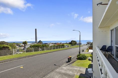 Photo of property in 27b Port View Crescent, Moturoa, New Plymouth, 4310