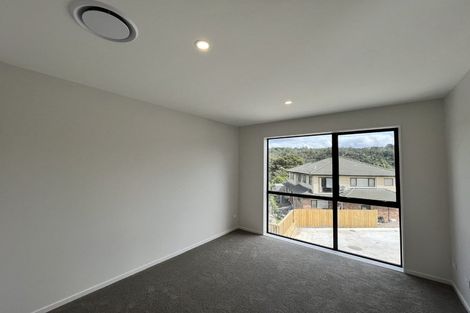 Photo of property in 14a Kinleith Way, Albany, Auckland, 0632