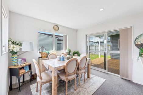 Photo of property in 3 Toutouwai Lane, Favona, Auckland, 2024