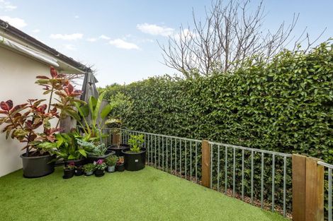 Photo of property in 21 Pollen Crescent, Melville, Hamilton, 3206