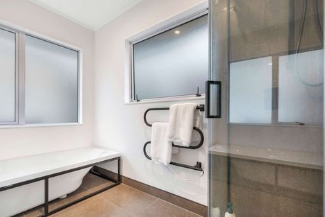 Photo of property in 114b Vale Street, Otumoetai, Tauranga, 3110