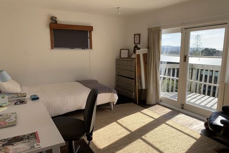 Photo of property in 3 Moffat Road, Red Beach, 0932