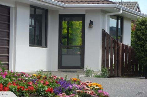 Photo of property in 35 Chipping Lane, Redwood, Christchurch, 8051