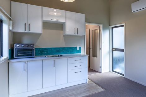 Photo of property in 53 Rua Road, Glen Eden, Auckland, 0602