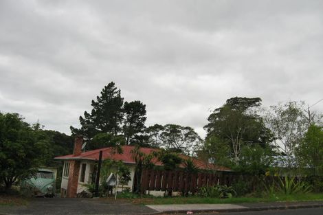 Photo of property in 60 Chippendale Crescent, Birkdale, Auckland, 0626