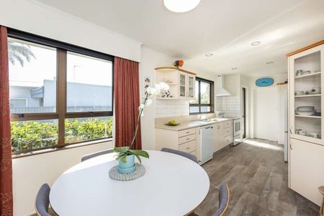 Photo of property in 6 Brown Street, Taradale, Napier, 4112