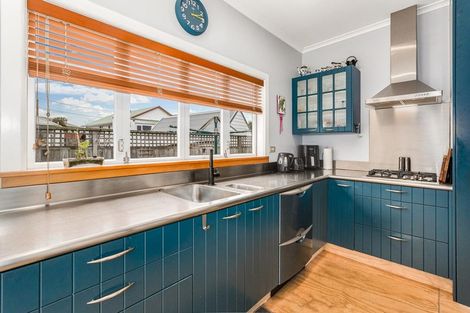 Photo of property in 191 Coutts Street, Rongotai, Wellington, 6022