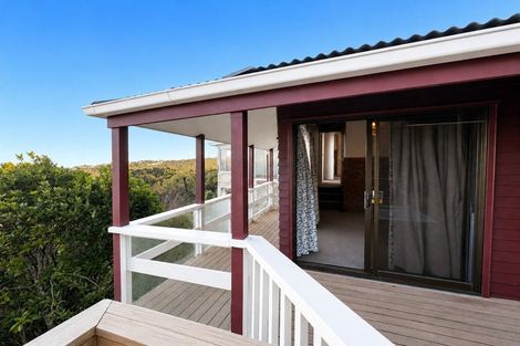 Photo of property in 32 Highbury Road, Highbury, Wellington, 6012