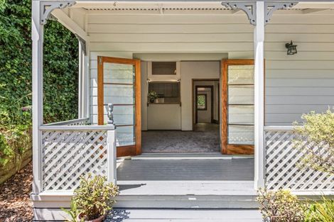 Photo of property in 25 Chaucer Road, Hospital Hill, Napier, 4110