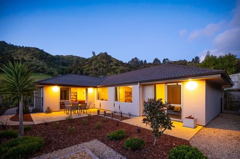 Photo of property in 8 Saddleback Road, Todds Valley, Nelson, 7071