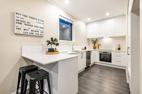 Photo of property in 5 Koreke Close, Kenepuru, Porirua, 5022