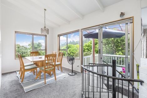 Photo of property in 32 Coroglen Avenue, Birkenhead, Auckland, 0626