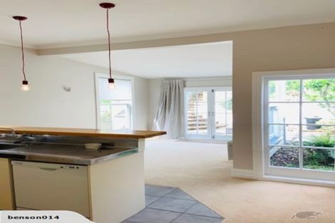 Photo of property in 9 Royal Street, Berhampore, Wellington, 6023