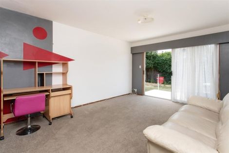Photo of property in 8 Wanstead Place, Woolston, Christchurch, 8062