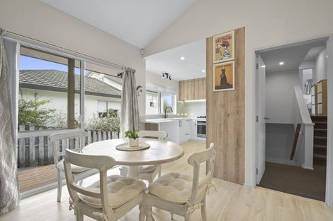 Photo of property in 2/3 Mably Court, Stanmore Bay, Whangaparaoa, 0932